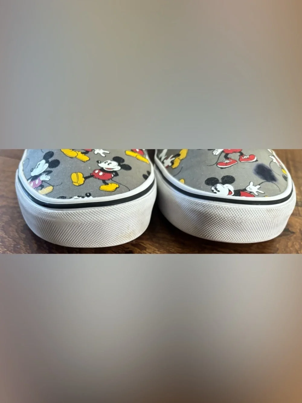 Vans x Disney Mickey Mouse classic  slip on shoes Sz 10 men